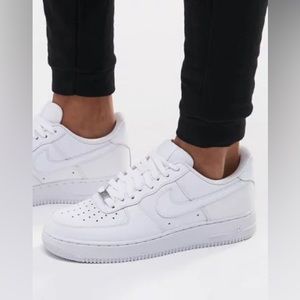 Nike Air Force 1 '07